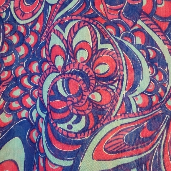 Lilly pulitzer Riley Infinity Scarf. - Picture 2 of 11